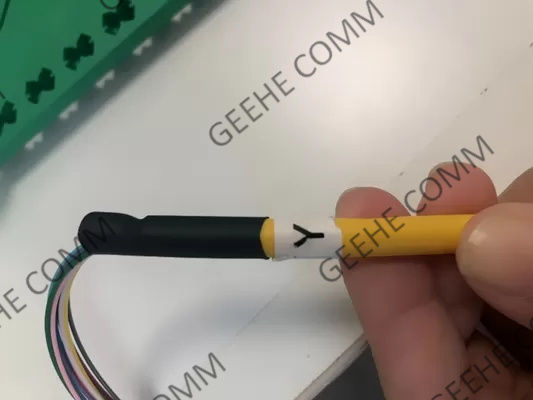 Ενιαίο Fanout 12 θραύστης 0.9mm Sc UPC τρόπου PLC οπτικών ινών πυρήνων ράφι τοποθετεί