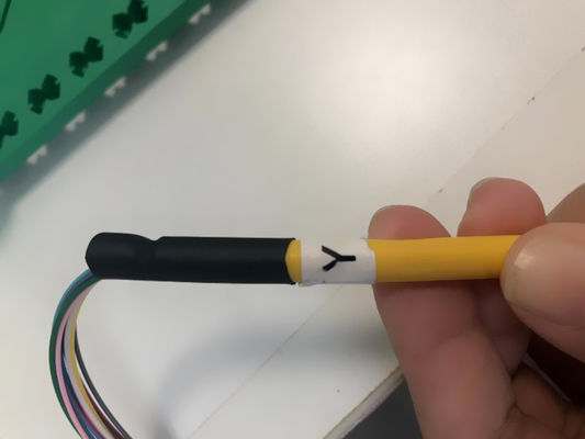 Ενιαίο Fanout 12 θραύστης 0.9mm Sc UPC τρόπου PLC οπτικών ινών πυρήνων ράφι τοποθετεί